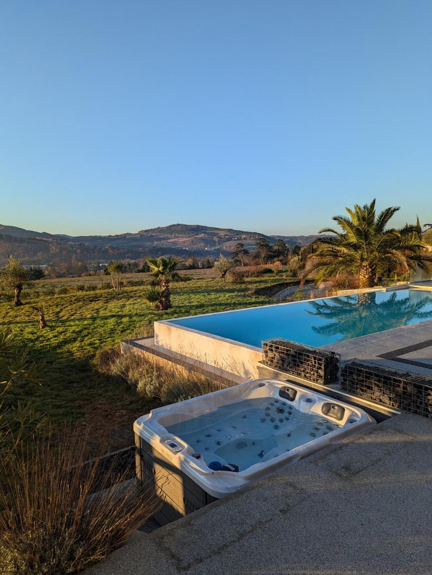 Studio Independant Vue Magnifique Et Au Calme Crest Dış mekan fotoğraf