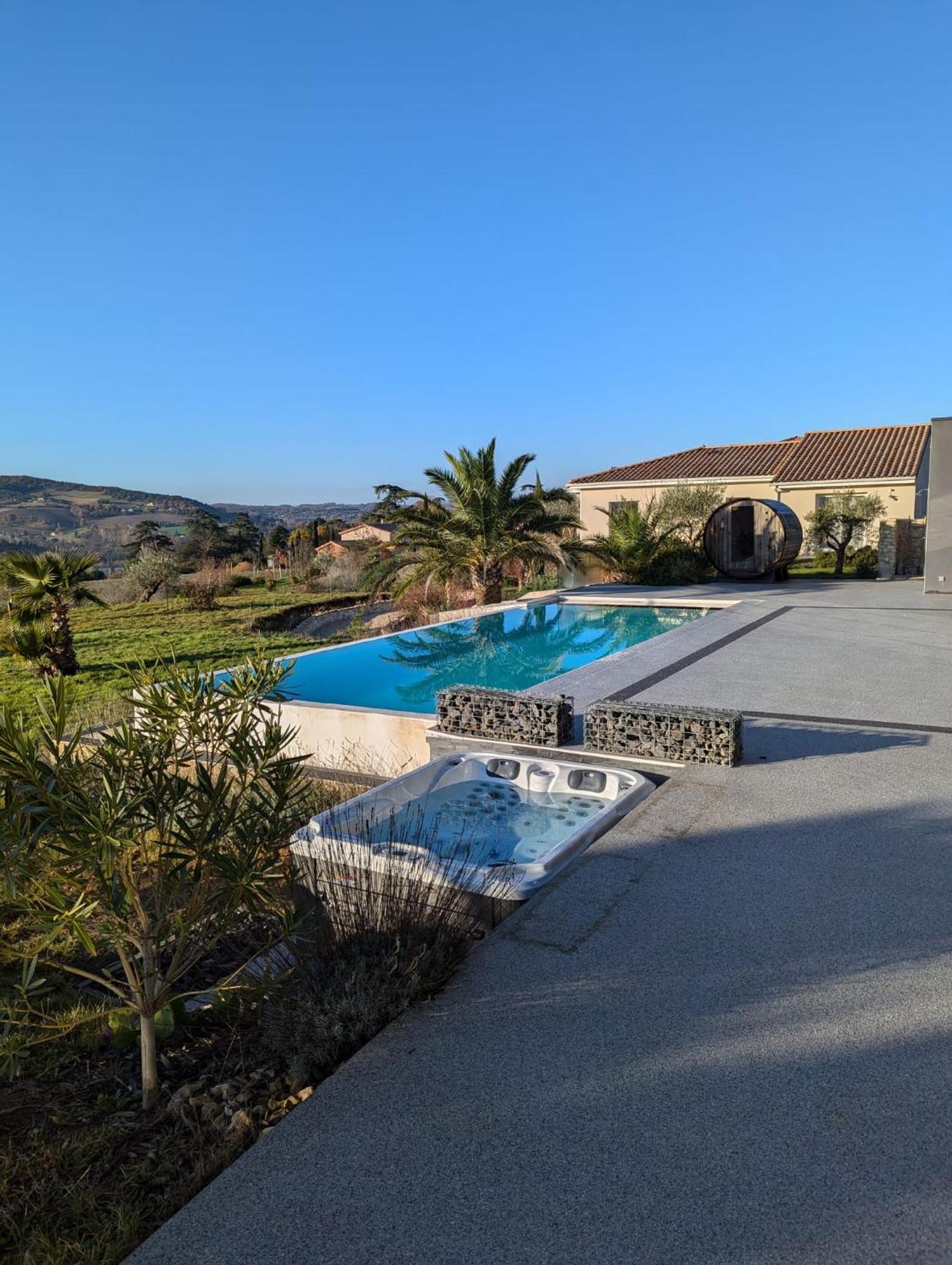 Studio Independant Vue Magnifique Et Au Calme Crest Dış mekan fotoğraf